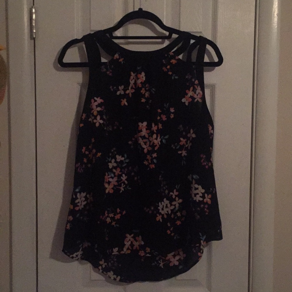Candie’s Sleeveless Blouse